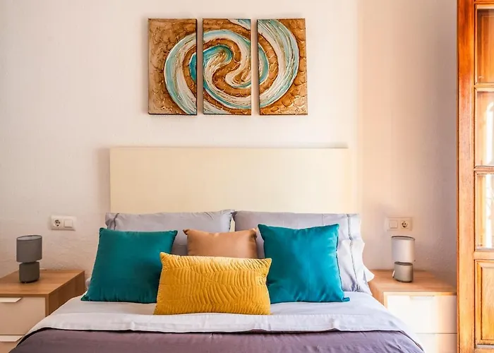 Charming In Downtown דירה סביליה